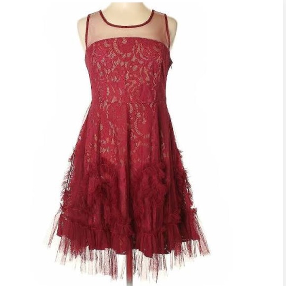 Ryu Dresses & Skirts - Anthropologie Ryu Red Dress